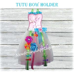 The Tasha Tutu Bogenhalter Wandbehang Stickmaschine Applikations Design