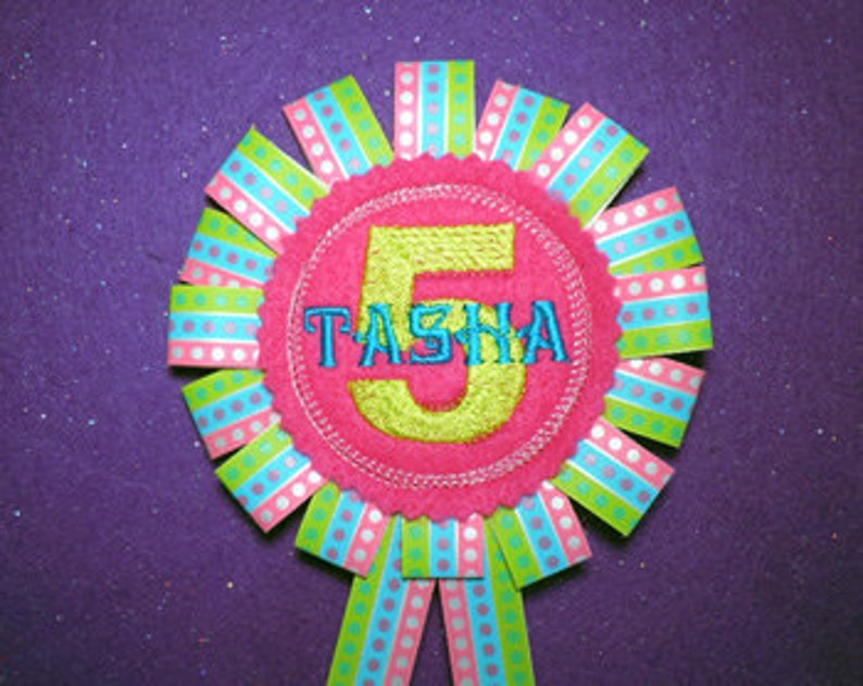 In the Hoop Ribbon Birthday Badge With Number Embroidery Machine ...