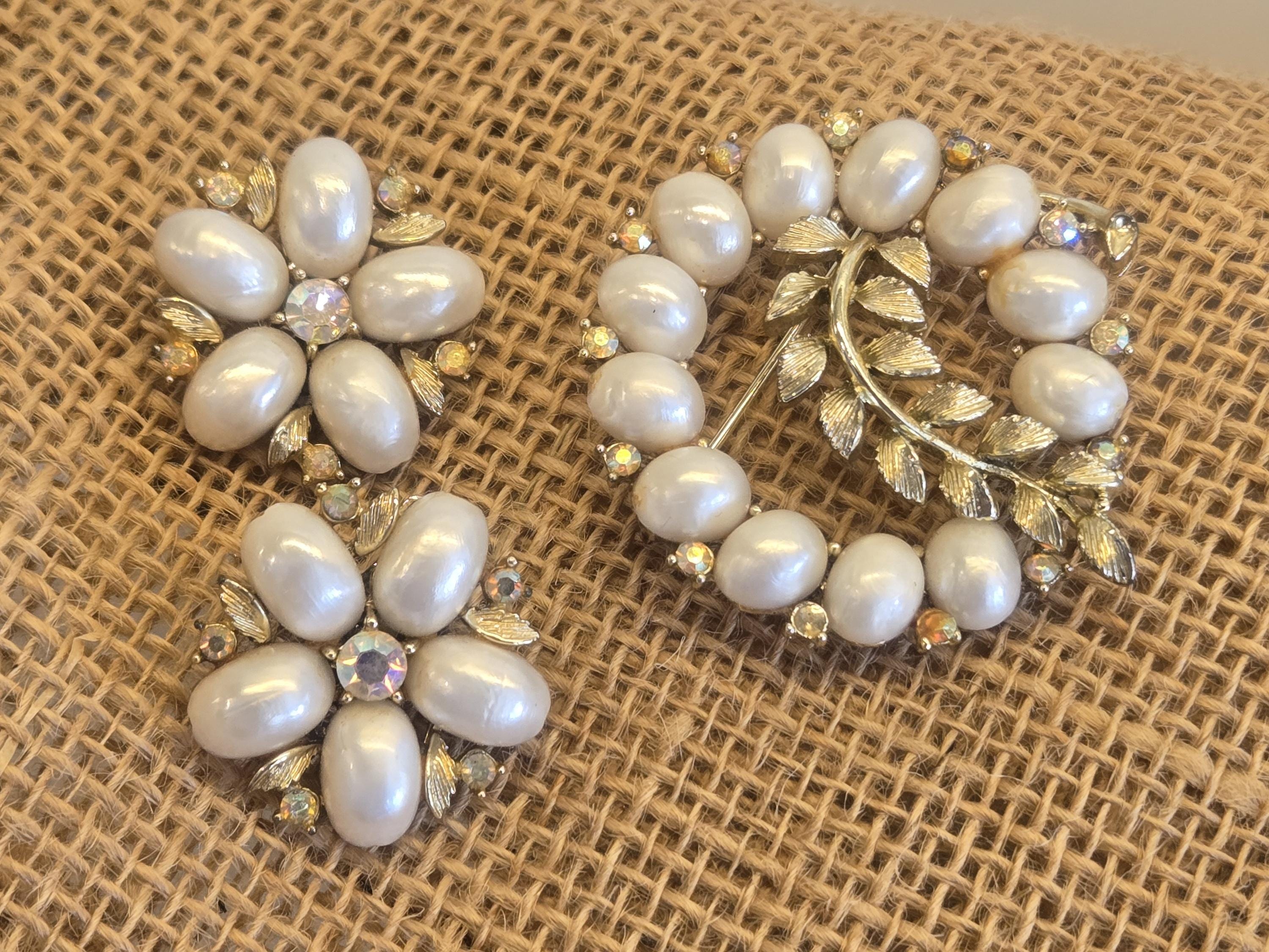 Lisner Earrings Rhinestone Pearl Gold Stud Vintage beaded accessory clip on stud Vintage Gold Tone Lisner Clip On Earrings – Aunt Gladys main image 3