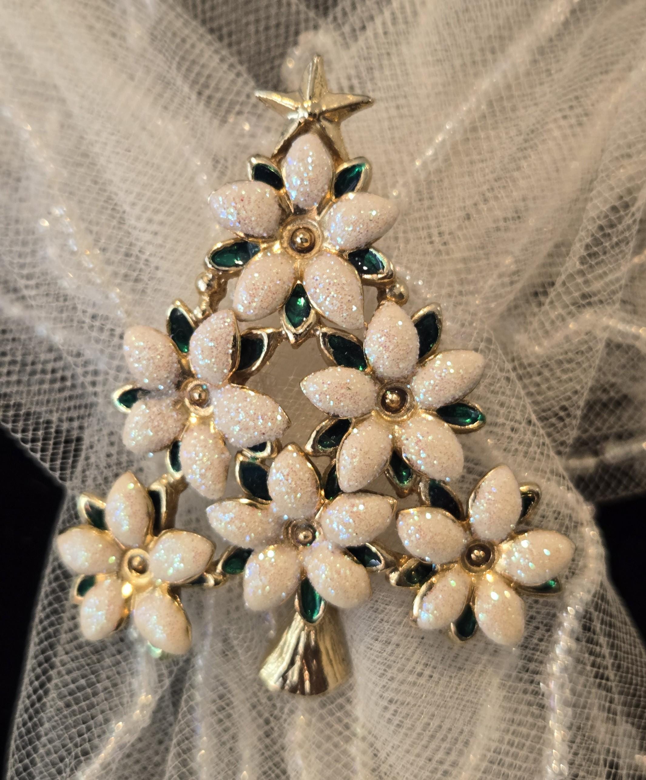 Lalique Brooch - Etsy