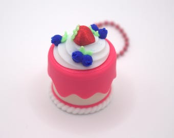 Aardbeien- en bosbessencake-klikkersleutelhanger | Schattige mini-dessertfidget-sleutelhanger