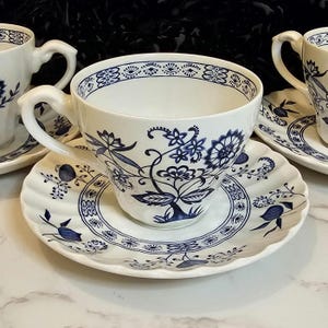 Vintage J & G Meakin Nordic Blue Onion Classic white Tea Cup and Saucer Set 1960s MCM