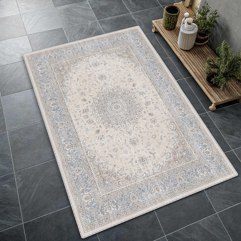 Traditional Pastel Blue Medallion Rug, Distressed Cream Oriental Area Rug, Classic Floral, Soft Tone Cream