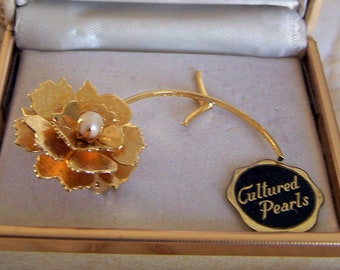 Vintage 60 's "10 KT GOLD FILLED" Broche / Pin Single Long Stem Rose con perla cultivada