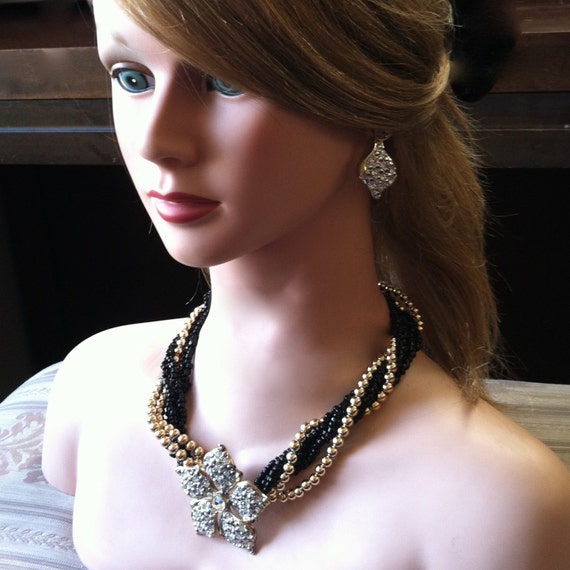 Vintage 70's "6 STRAND NECKLACE & EARRiNG SET" Wi… - image 3