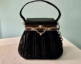 Vintage "PLEATED PINTUCK BOX" Purse / Handbag - Black Satin Dressy  Detachable Heart Key Chain