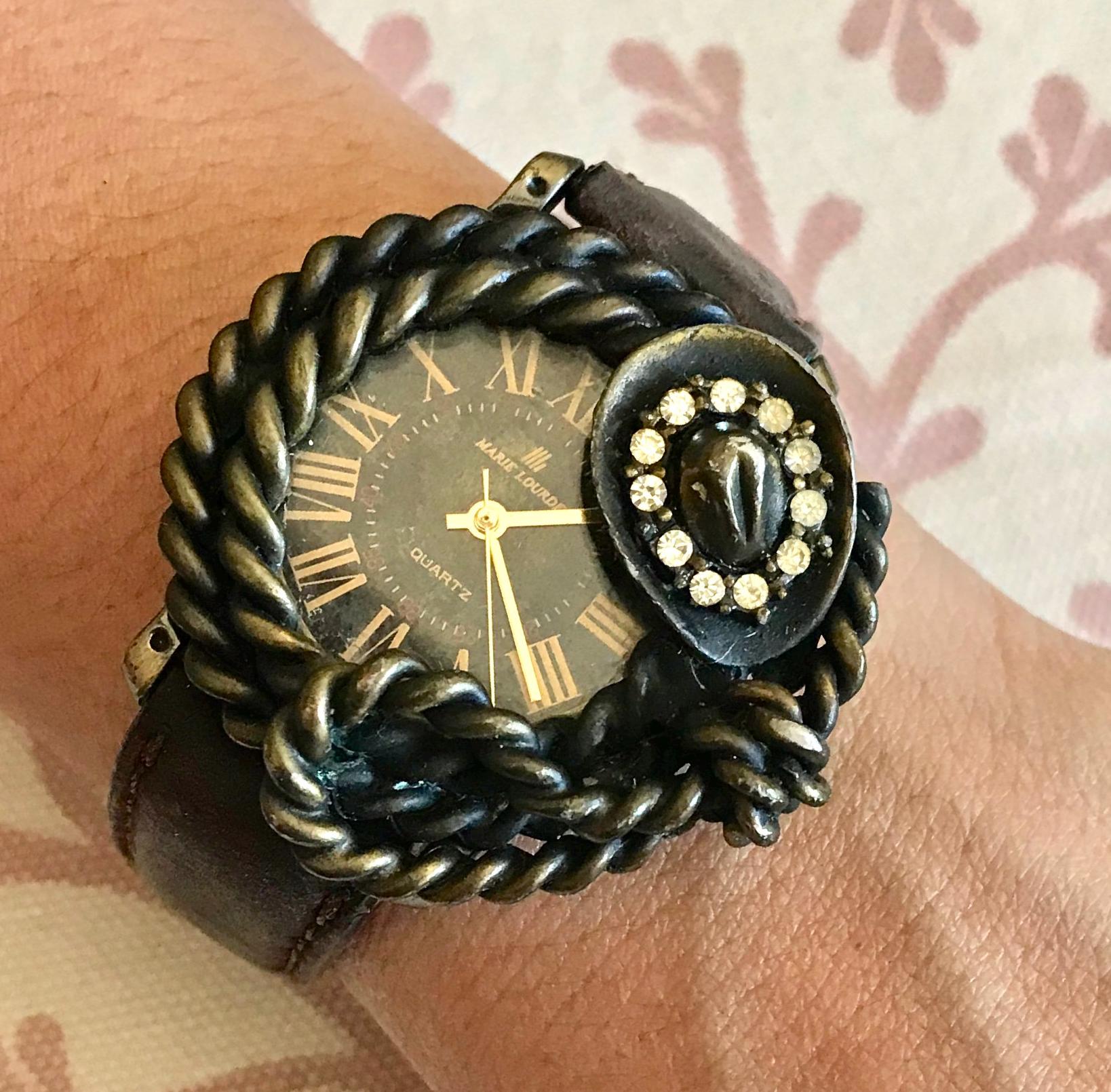 Marie lourdes quartz watch hotsell
