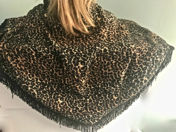 Vintage  "LEOPARD SHAWL WRAP " Collar Scarf Neck … - image 1