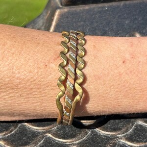 Vintage &quot;BRASS TONE CUFF&quot; / Bracelet   Open Pattern Design