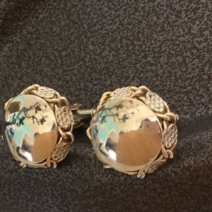 Vintage 70&#39;s  &quot;ROUND CUFFLINKS&quot; Bold and Chunky in Gold Toned
