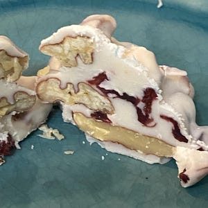 White Chocolate Pecan Cranberry Clusters – Gourmet Holiday Candy, Handmade Chocolate Treats, Sweet & Nutty Gift, Christmas Dessert