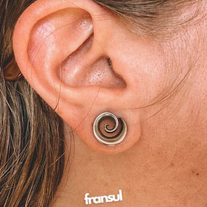 Spiral Saddle Plugs for Stretched Ears | Unique Spiral Gauges | Stainless Steel Expander Earrings | Tunnel Earrings