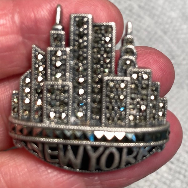 NY Twin Towers Broach, Sterling Silver