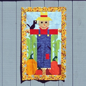 Scarecrow Quilt Pattern, 20x36 Quilted wall hanging, Pieced Beginner Pattern, Fall Quilt Pattern, Instant Download PDF