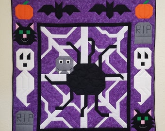 Halloween Quilt Pattern, Large Throw size 60x66 and smaller 40x44, Simple stripped and pieced assembly, Digital Copy for instant download