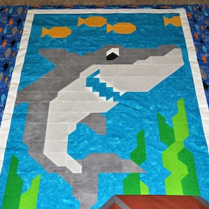 Shark Quilt Pattern for Twin Bed, Instant Download PDF, Finished size 63x85 inches, Pieced pattern Great for Beginners