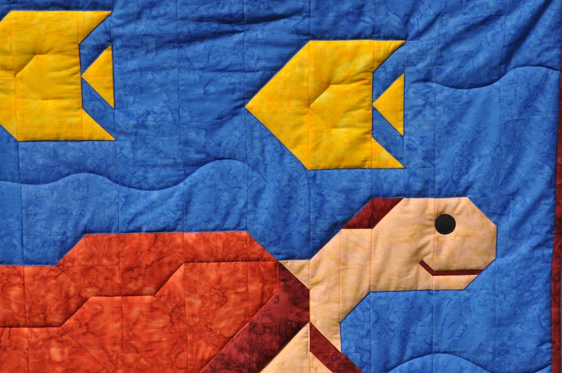 Sea Turtle Quilt Pattern in 3 Sizes: 36x42 baby 24x28 wall | Etsy