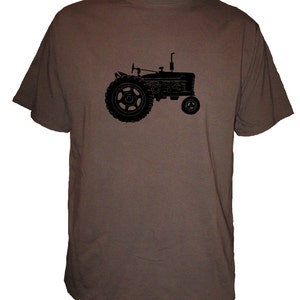 Buzz Shirts 'Still Plays With Tractors' Men's T-Shirt - Organic Cotton Farming Novelty Tee - View #9