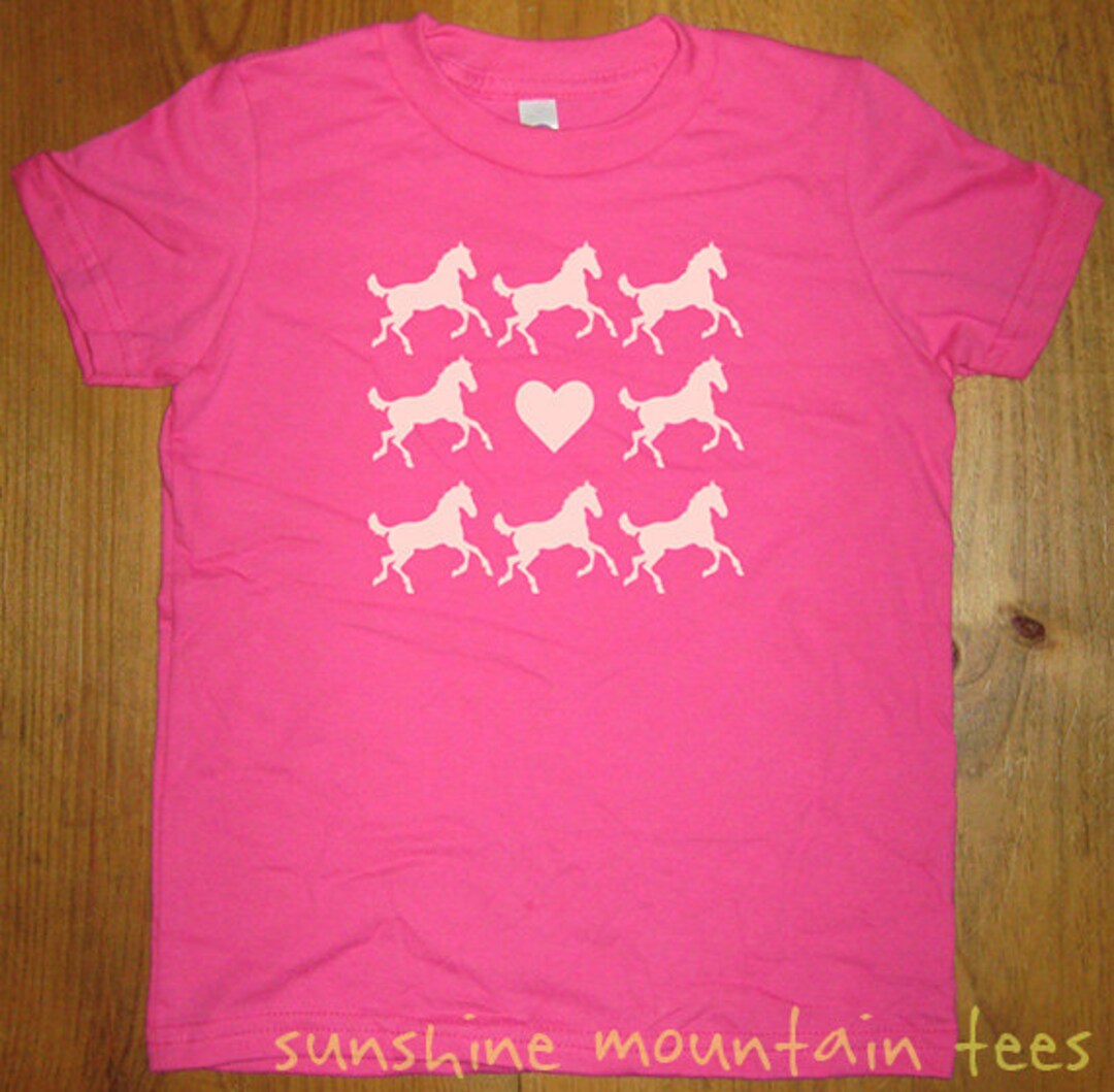 Horse Shirt Girls Love Horses Shirt 7 Colors Kids Tee Etsy