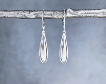 Sterling silver teardrop earrings, lightweight leverback earrings, 925 sterling silver textured dangle drop, simple modern minimalist HS713S