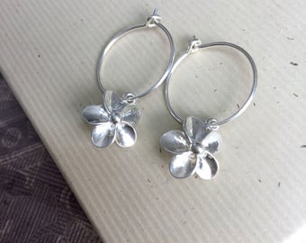 Sterling silver plumeria flower minimalist hoop earrings HS245S