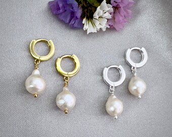 Mini pearl huggie hoops with baroque drop pearls, 10mm small sterling silver hoop earrings, gifts ideas for her, everyday earrings E630-10