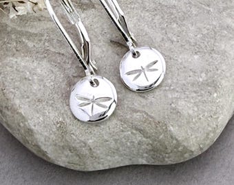 Tiny sterling silver dragonfly earrings small charm stamped disc earrings for girls dainty everyday leverback earrings daughter gift E397S