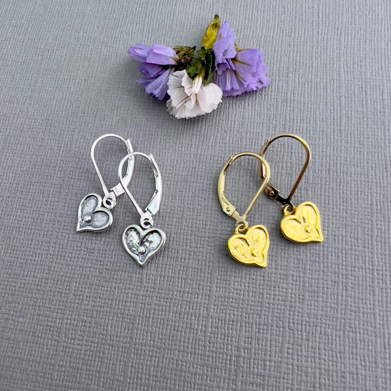 Pendiente pequeño en forma de corazón, plata de ley, colgante, joyería oxidada, diseño minimalista y delicado para uso diario, cierre de palanca, estilo femenino, sencillo CG199 imagen 8