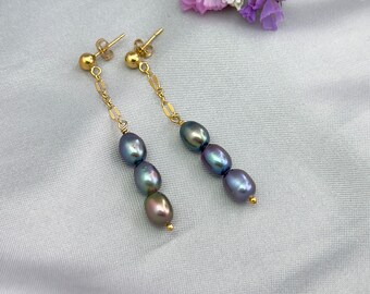 Linear Peacock pearl chain earrings, Long gold filled leverback or post earrings, elegant boho jewelry, handmade earrings E762