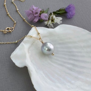 Elegant Japanese Akoya Pearl Pendant Necklace - Diamond Cut Gold Vermeil & Sterling Silver Satellite Beaded Chain - Unique Gift Idea N451