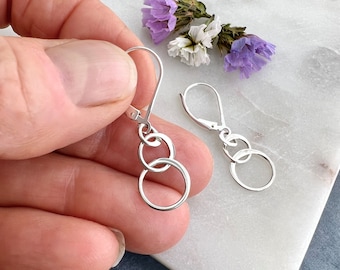 Silver circle earrings, 3 triple interconnected dangle circles, sterling silver, leverback earrings, simple minimalist jewelry E168S-sm