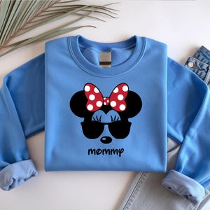 Disney sweatshirt, Minnie Mouse hoodie, Minnie crewneck, Disney mom sweater, Mommy sweat shirt, Minnie mom hoodie, Disneyland sweater zdjęcie 5