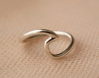 chunky silver wave ring / ocean lover 90's stacking rings