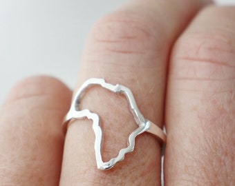 Ring aus Sterlingsilber mit Afrika-Umriss – Handgefertigtes afrikanisches Erinnerungsstück