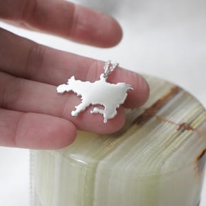 personalized country charm / silver country necklace / solid silver or gold map jewelry / custom state pendant