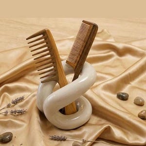XL Sandalwood Hair Comb, Wide Tooth Detangler, Anti Frizz, Anti Static
