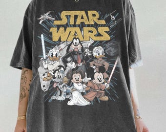 Camiseta retro de Disney Star Wars, camiseta retro de Mickey y sus amigos Jedi, atuendo para vacaciones familiares, camiseta con gráficos de dibujos animados de ciencia ficción, regalo para fans de Disney.