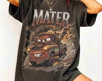 Camiseta vintage de Tow Mater, camiseta Comfort Colors de Radiator Springs de Disney Cars, camiseta gráfica a cuadros lavada de Disney Pixar Family Trip (regalo)