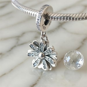 Minimalist Charm, Daisy Flowers Dangle Charm for Pandora Bracelet/Gift for Her/Handmade Jewelry for Women Girl Gift European Charm Bead