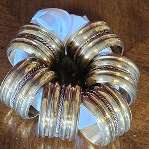Set of 6 Vintage Brass Napkin Rings, Etched Band Design