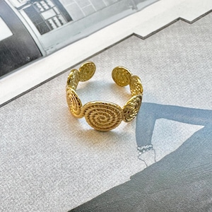 Seashell Gold Ring, summer ring, summer jewelry, waterproof  Beach Jewelry, Cockle Shell, Surfer Ring, Dainty Ring, Hypoallergenic, starfish