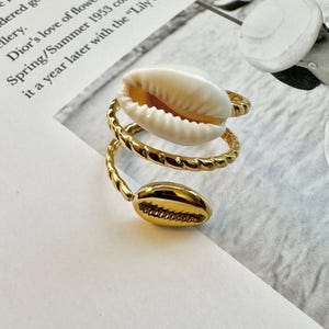 Seashell Gold adjustable Ring,Waterproof Beach Jewelry, Cockle Shell, Surfer Ring, Hypoallergenic, Boho ring, summer ring, summer jewelry,