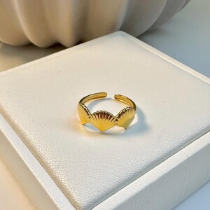 Seashell Gold Ring, summer ring, summer jewelry, waterproof  Beach Jewelry, Cockle Shell, Surfer Ring, Dainty Ring, Hypoallergenic, starfish