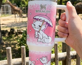 Bicchiere termico da 1,2 litri (40 oz) con manico, a forma di gatto rosa, stile Disney, ideale come regalo.