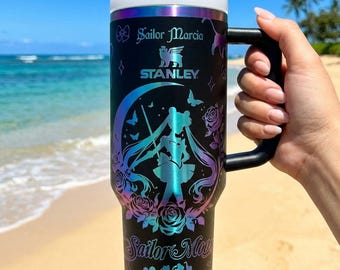 Tazza da viaggio a tema anime "Magical Girl" da 40 oz con incisione laser iridescente, stile Stanley, regalo perfetto.
