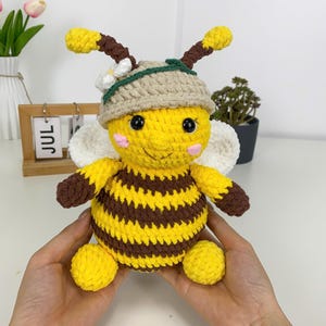 Cute Amigurumi Bee Crochet Pattern, PDF tutorial, Instant Download bee pattern, Crochet Bee Pattern PDF