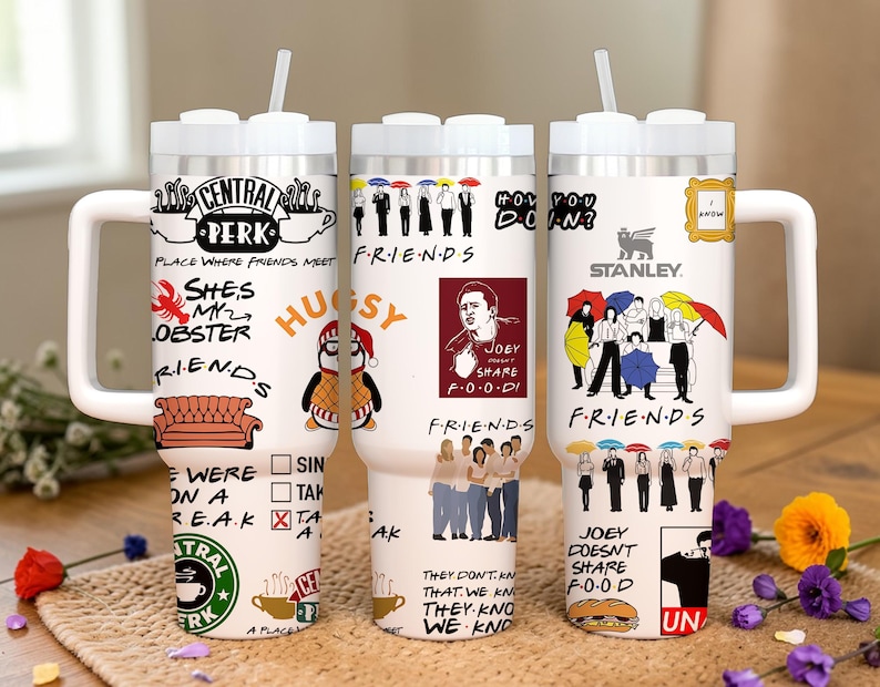 Puede incluir: Un juego de tres cuencos apilables de cer&aacute;mica en tonos azules, verdes y blancos. Los cuencos presentan un esmalte moteado y un dise&ntilde;o sencillo. El cuenco m&aacute;s grande tiene aproximadamente 18 cm de di&aacute;metro.