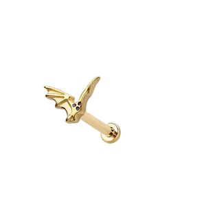 Micro Bat Wing Threadless Labret Stud – 316L Surgical Steel Push-In Flat Back – Dainty Cartilage, Helix, Tragus,Conch  - Halloween Jewelry