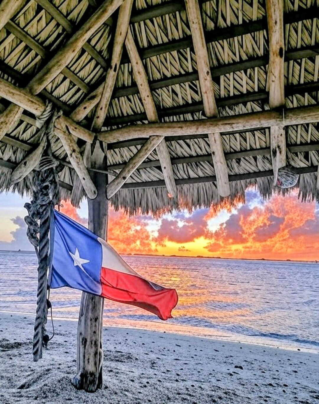 Texas Beach Sunset Palapa Print – Coastal Wall Art, Lone Star Flag