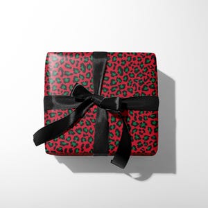 Leopard Weihnachtsgeschenkpapier, trendiger roter Tierdruck, eleganter Urlaub Bild 8